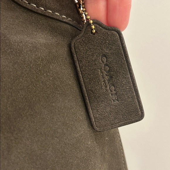 Coach (NWT) Brooklyn Shoulder Bag 39 in Brass/Olive Suede - Picture 7 of 17